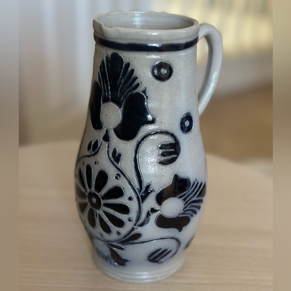 ‼️LAST CHANCE TIL 9/30 Williamsburg Restoration Salt-Glazed Stonewear Pitcher